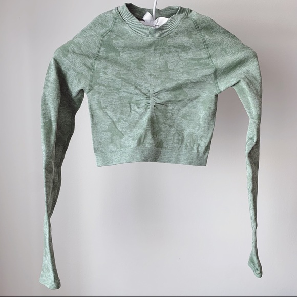 Gymshark Camo Seamless Three Piece Set - Picture 9 of 15